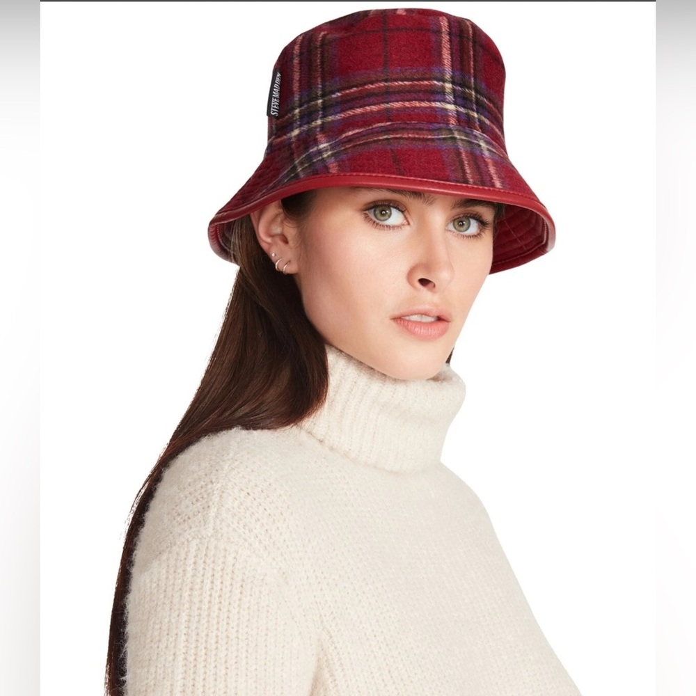Steve Madden Plaid Bucket Hat Grey OS Reversible $42